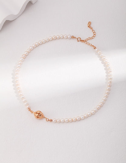 Les Sphere Multi Pearl Necklace